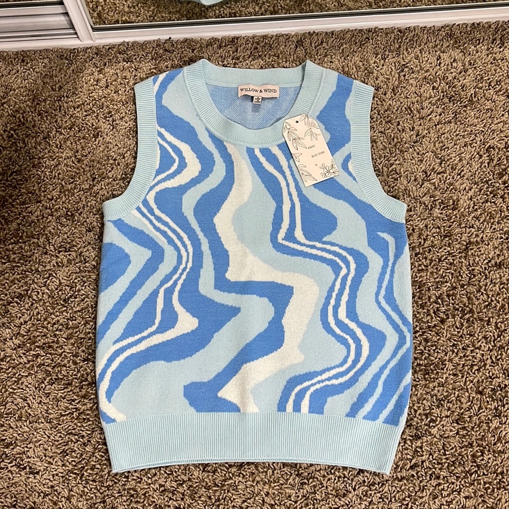NWT Adorable Sweater Vest